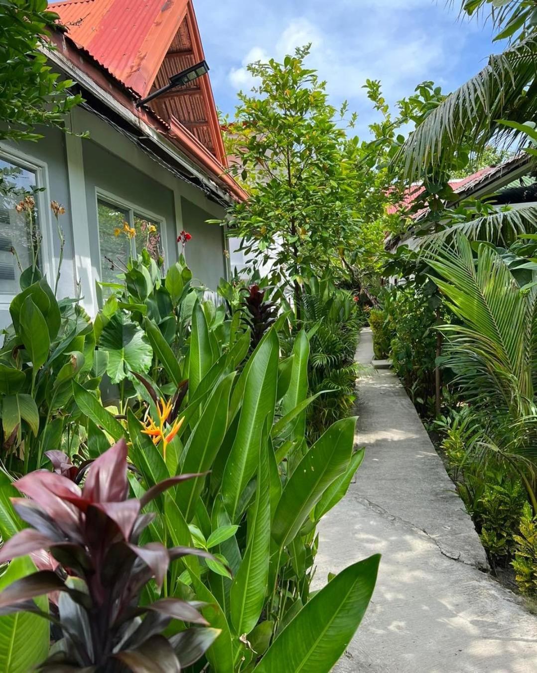 Siargao Residency By Privacy Group Apartment General Luna  Exterior photo